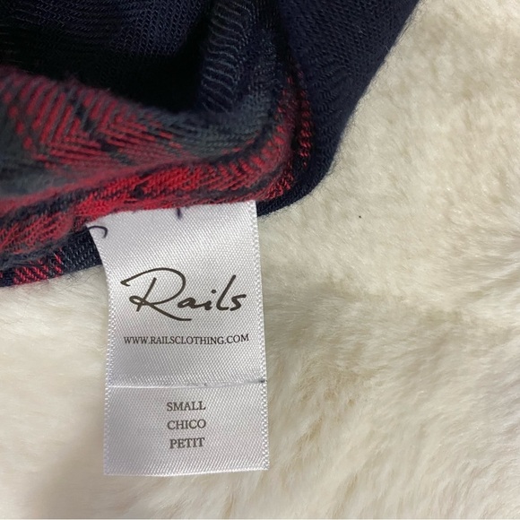 Rails Hunter Plaid Button Up Long Sleeve Shirt In Navy Iron Currant Size S - Picture 10 of 12